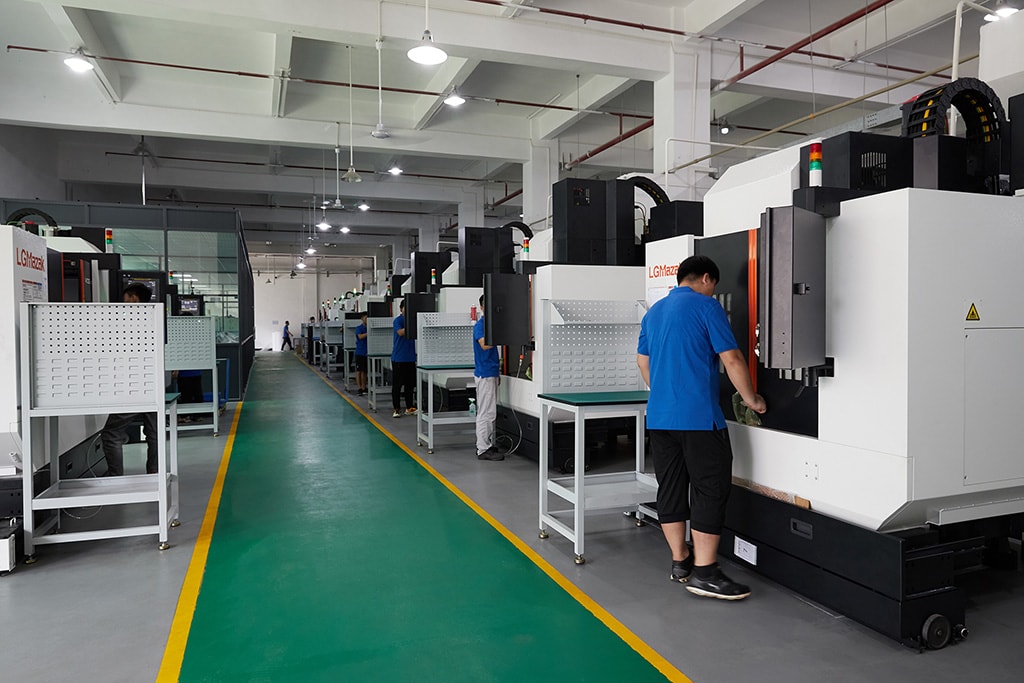 3 axis,4 axis, and 5 axis CNC Machining workshop of China CNC Machining Factory 